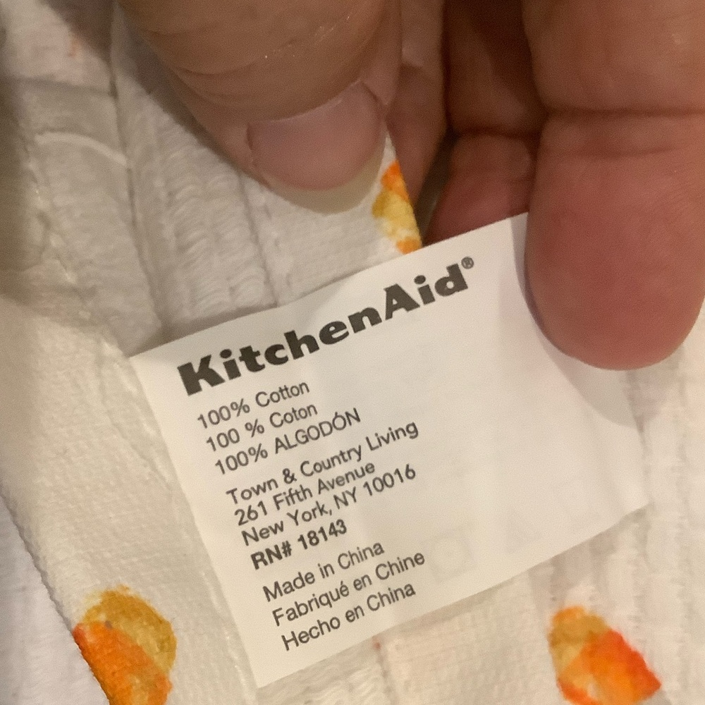 Kitchen Aid Candy Corn Designer Kitchen Towels Set of 2, NWT Cotton 16x28” - Picture 5 of 12